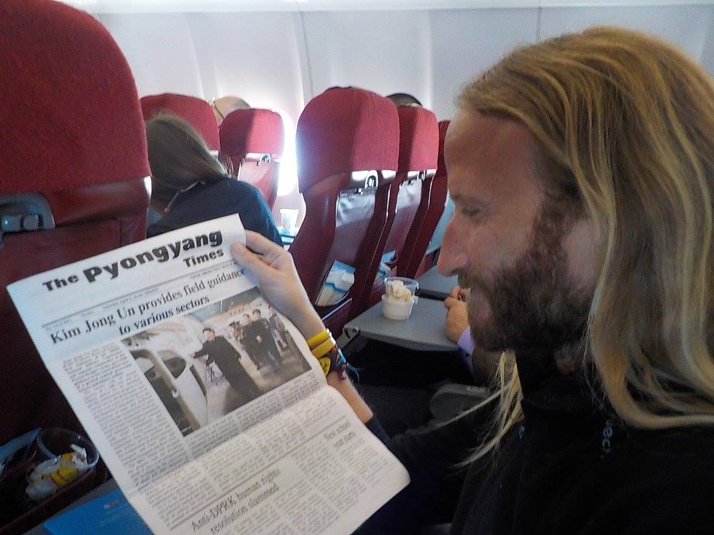 Pyonyang times en el avion